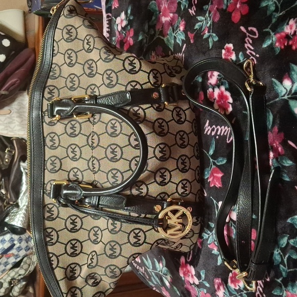 Michael Kors Handbags - Michael Kors Tan and Black Shoulder Bag